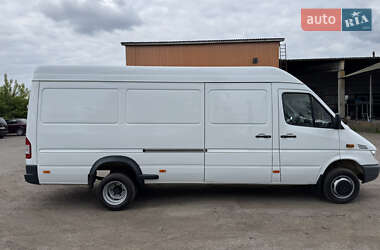 Грузовой фургон Mercedes-Benz Sprinter 2005 в 