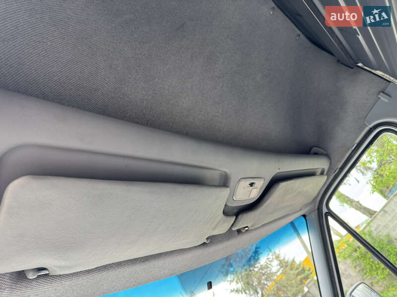 Грузовой фургон Mercedes-Benz Sprinter 2005 в Ровно
