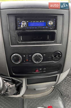 Грузовой фургон Mercedes-Benz Sprinter 2011 в 