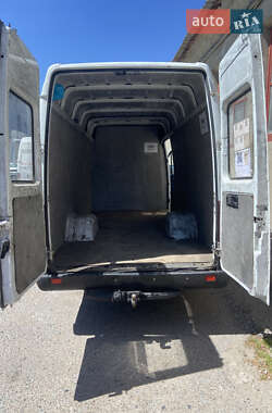 Грузовой фургон Mercedes-Benz Sprinter 2001 в 