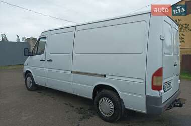 Грузовой фургон Mercedes-Benz Sprinter 2002 в 