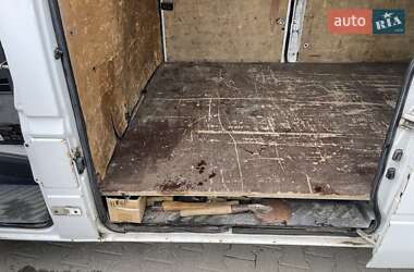 Вантажний фургон Mercedes-Benz Sprinter 2005 в 
