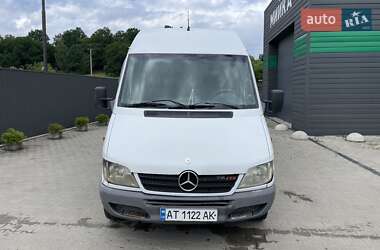 Вантажний фургон Mercedes-Benz Sprinter 2005 в 