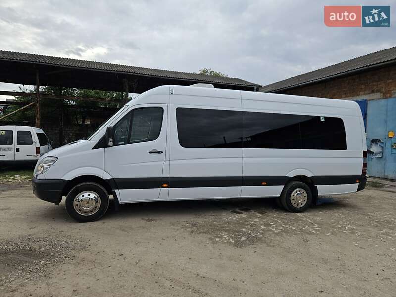 Туристический / Междугородний автобус Mercedes-Benz Sprinter 2013 в Черновцах