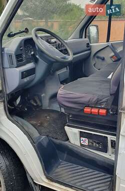 Вантажний фургон Mercedes-Benz Sprinter 1999 в 