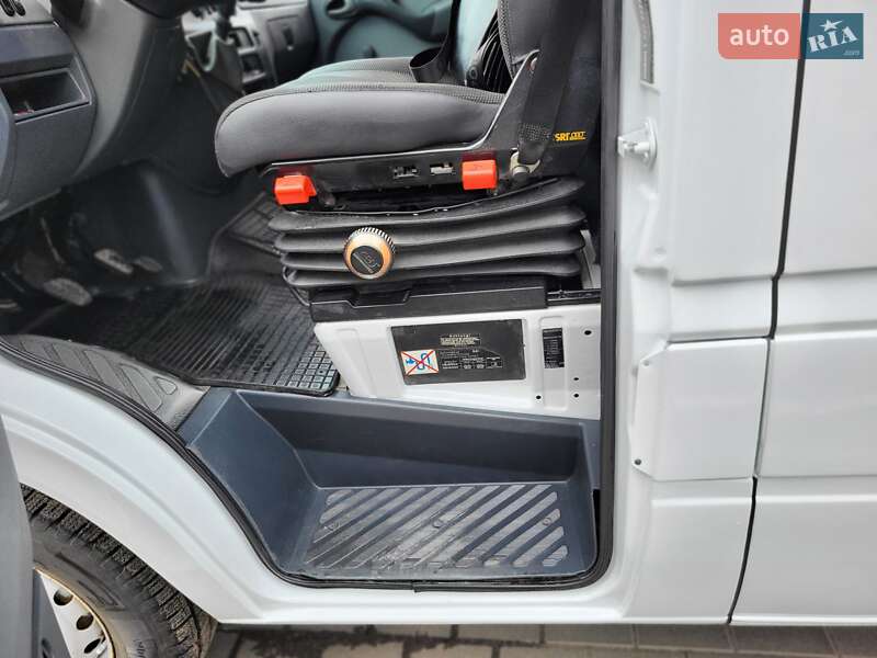 Вантажний фургон Mercedes-Benz Sprinter 2005 в Вінниці