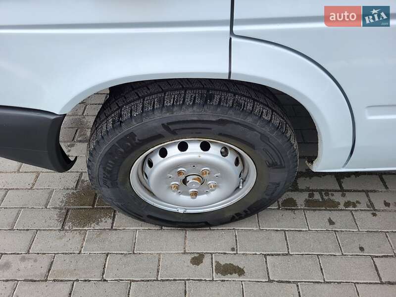 Вантажний фургон Mercedes-Benz Sprinter 2005 в Вінниці
