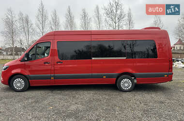 Вантажопасажирський фургон Mercedes-Benz Sprinter 2020 в 