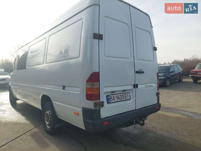 Вантажний фургон Mercedes-Benz Sprinter 2002 в Кропивницькому