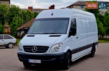 Вантажний фургон Mercedes-Benz Sprinter 2013 в 