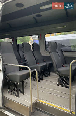 Туристический / Междугородний автобус Mercedes-Benz Sprinter 2010 в 