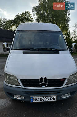 Грузовой фургон Mercedes-Benz Sprinter 2005 в 