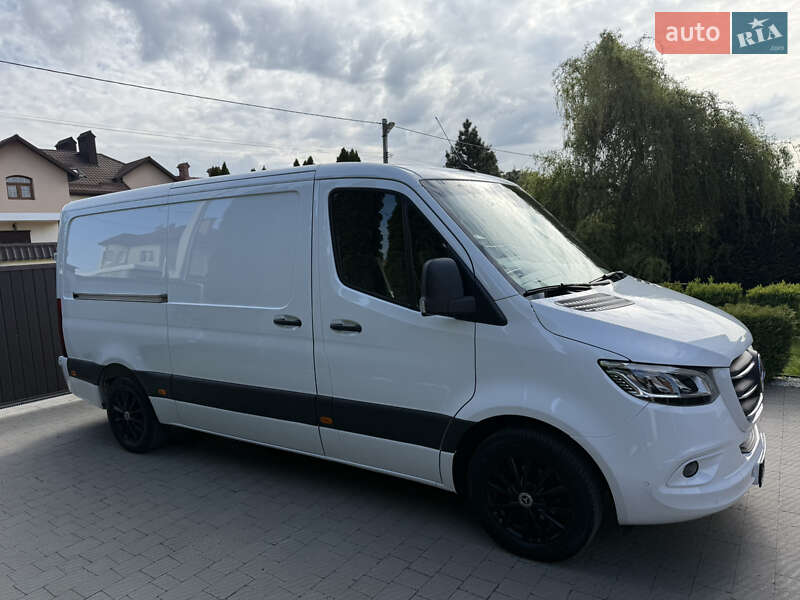 Вантажний фургон Mercedes-Benz Sprinter 2018 в Львові