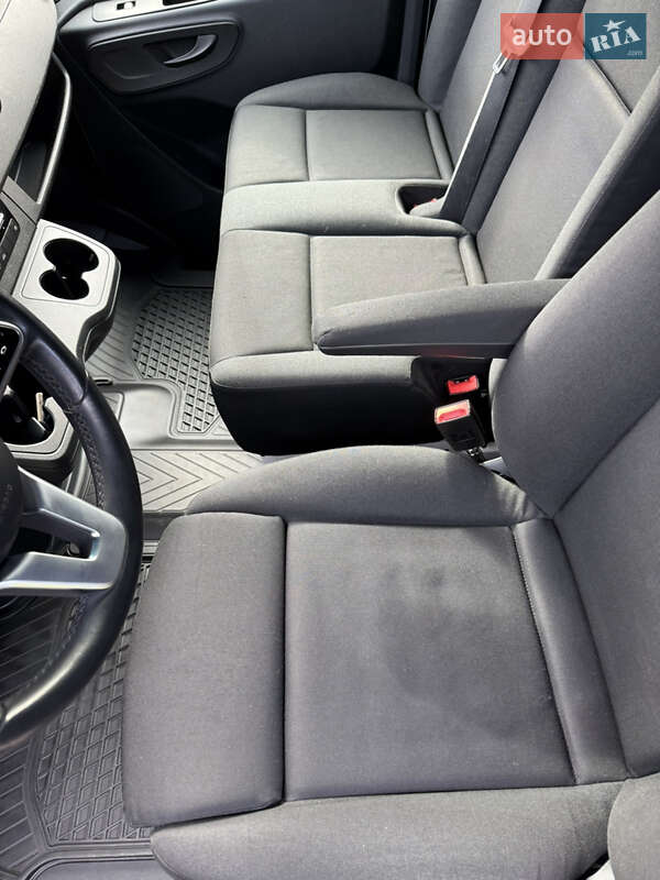 Вантажний фургон Mercedes-Benz Sprinter 2018 в Львові