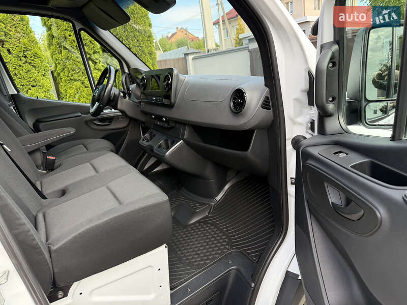 Вантажний фургон Mercedes-Benz Sprinter 2018 в Львові