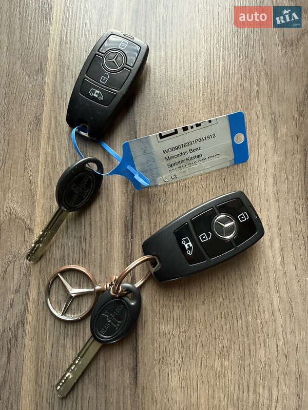 Вантажний фургон Mercedes-Benz Sprinter 2018 в Львові