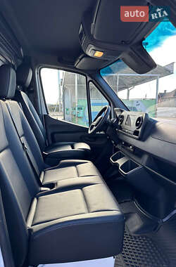 Грузовой фургон Mercedes-Benz Sprinter 2021 в 