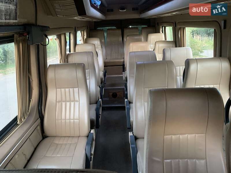 Микроавтобус Mercedes-Benz Sprinter 2006 в Черкассах