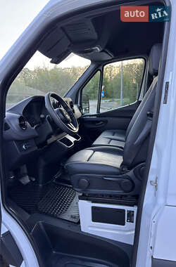 Грузовой фургон Mercedes-Benz Sprinter 2020 в 