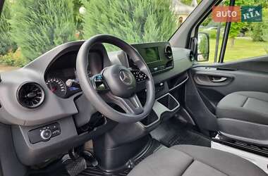 Грузовой фургон Mercedes-Benz Sprinter 2021 в 