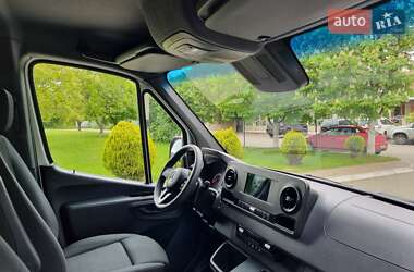 Грузовой фургон Mercedes-Benz Sprinter 2021 в 