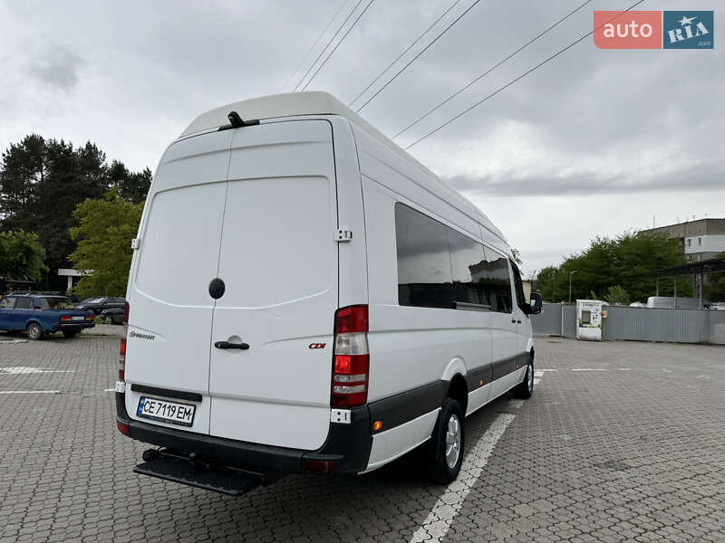 Вантажопасажирський фургон Mercedes-Benz Sprinter 2012 в Чернівцях