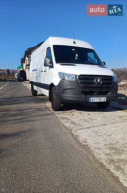 Грузовой фургон Mercedes-Benz Sprinter 2022 в 