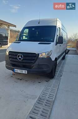 Грузовой фургон Mercedes-Benz Sprinter 2022 в 