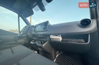 Вантажний фургон Mercedes-Benz Sprinter 2021 в 