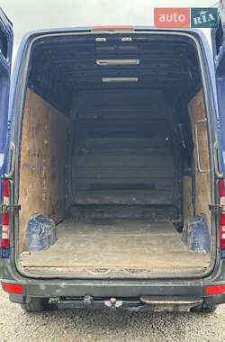 Грузовой фургон Mercedes-Benz Sprinter 2011 в 