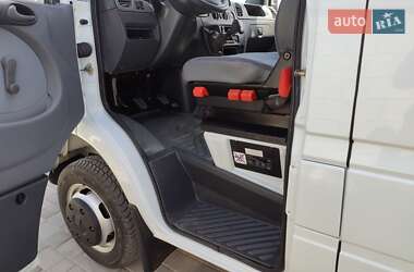Грузовой фургон Mercedes-Benz Sprinter 2003 в 