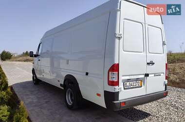 Грузовой фургон Mercedes-Benz Sprinter 2003 в 