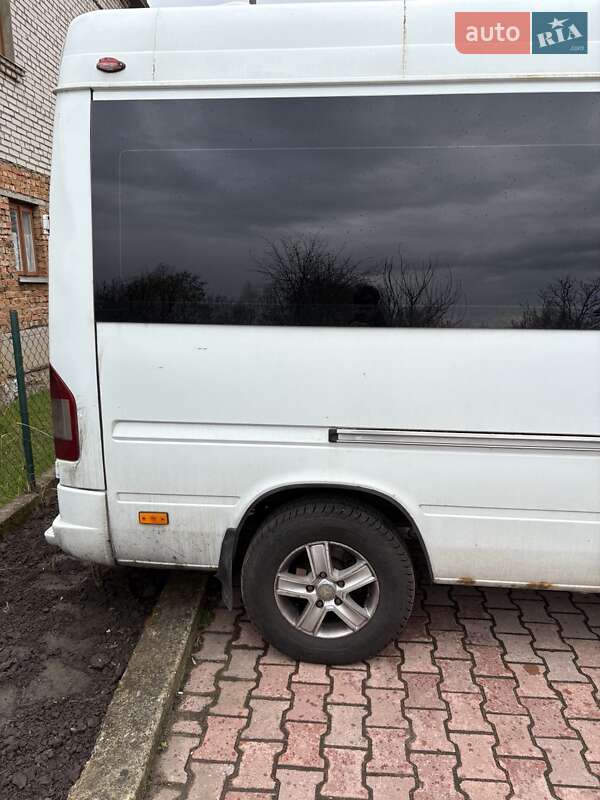 Мікроавтобус Mercedes-Benz Sprinter 2002 в Мостиській
