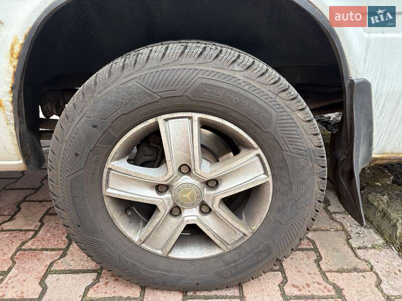 Мікроавтобус Mercedes-Benz Sprinter 2002 в Мостиській