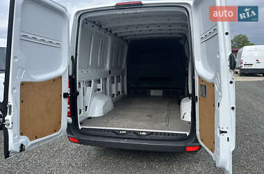Грузовой фургон Mercedes-Benz Sprinter 2017 в 