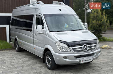 Туристический / Междугородний автобус Mercedes-Benz Sprinter 2012 в 