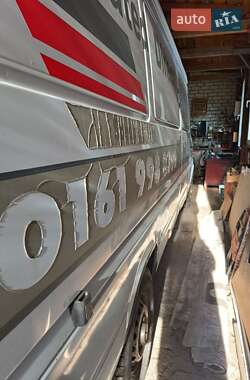 Грузовой фургон Mercedes-Benz Sprinter 2005 в 