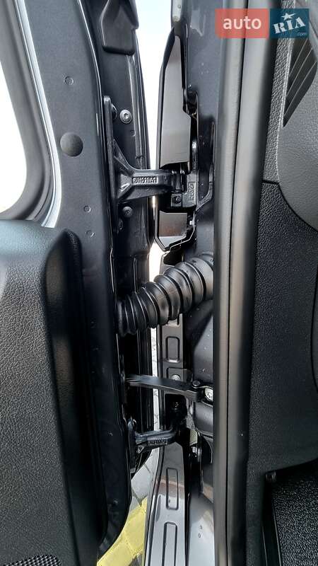 Грузовой фургон Mercedes-Benz Sprinter 2020 в Черновцах