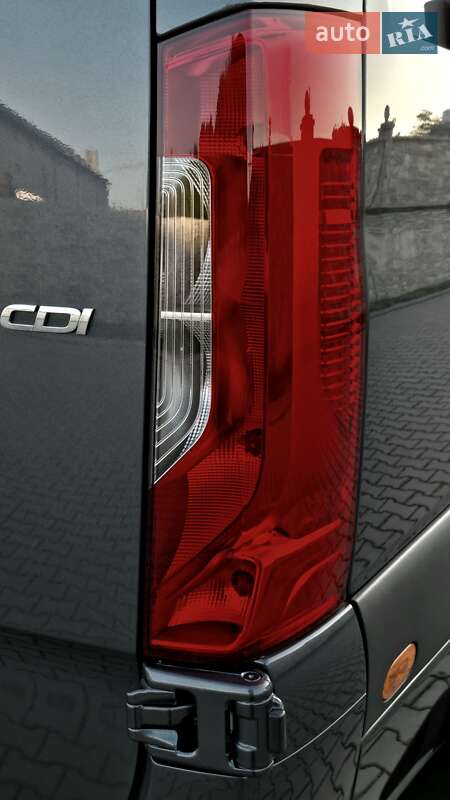 Грузовой фургон Mercedes-Benz Sprinter 2020 в Черновцах