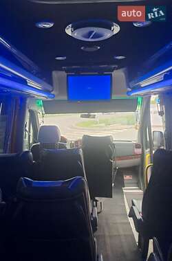 Туристический / Междугородний автобус Mercedes-Benz Sprinter 2012 в 