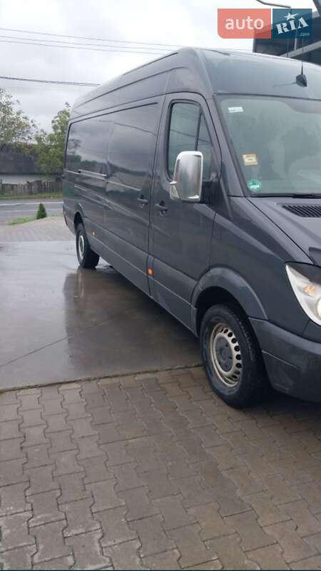 Грузовой фургон Mercedes-Benz Sprinter 2008 в Черновцах
