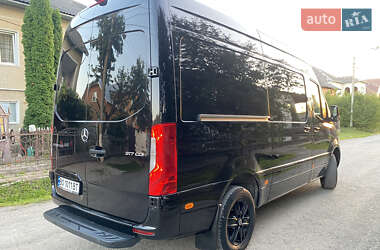 Грузовой фургон Mercedes-Benz Sprinter 2022 в 
