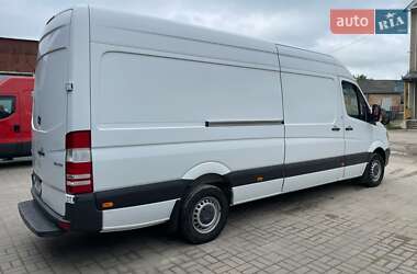 Грузовой фургон Mercedes-Benz Sprinter 2017 в 