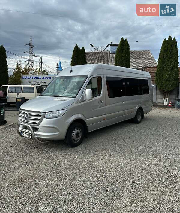 Мікроавтобус Mercedes-Benz Sprinter 2013 в Чернівцях