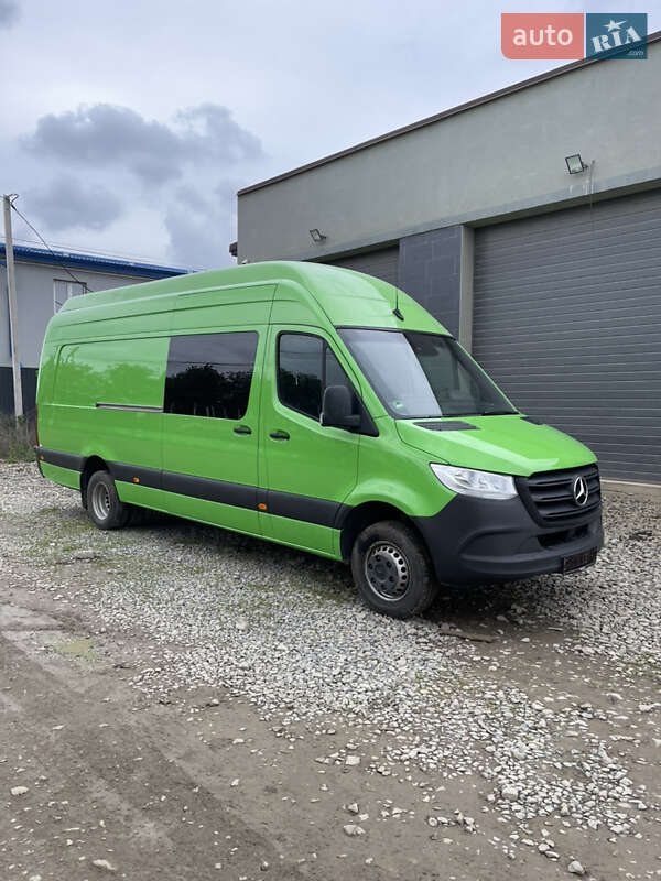 Mercedes-Benz Sprinter 2021