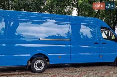 Грузовой фургон Mercedes-Benz Sprinter 2017 в 