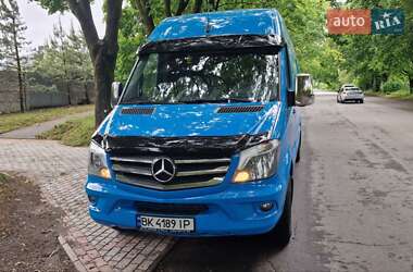 Грузовой фургон Mercedes-Benz Sprinter 2017 в 