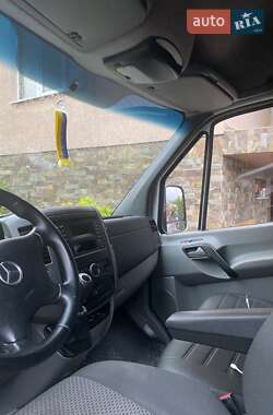 Грузовой фургон Mercedes-Benz Sprinter 2014 в 
