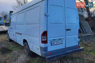 Грузовой фургон Mercedes-Benz Sprinter 2004 в 