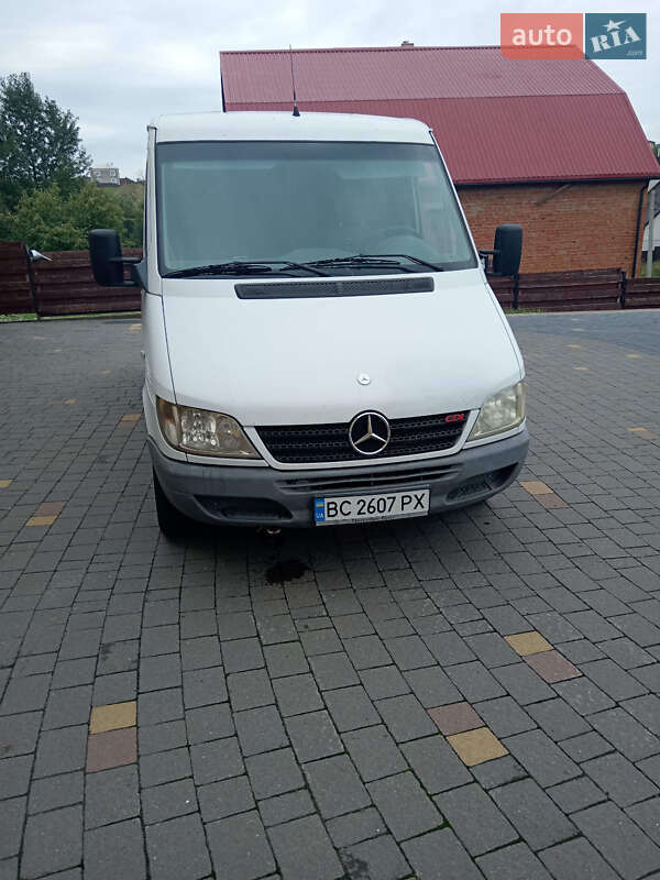 Mercedes-Benz Sprinter 2005